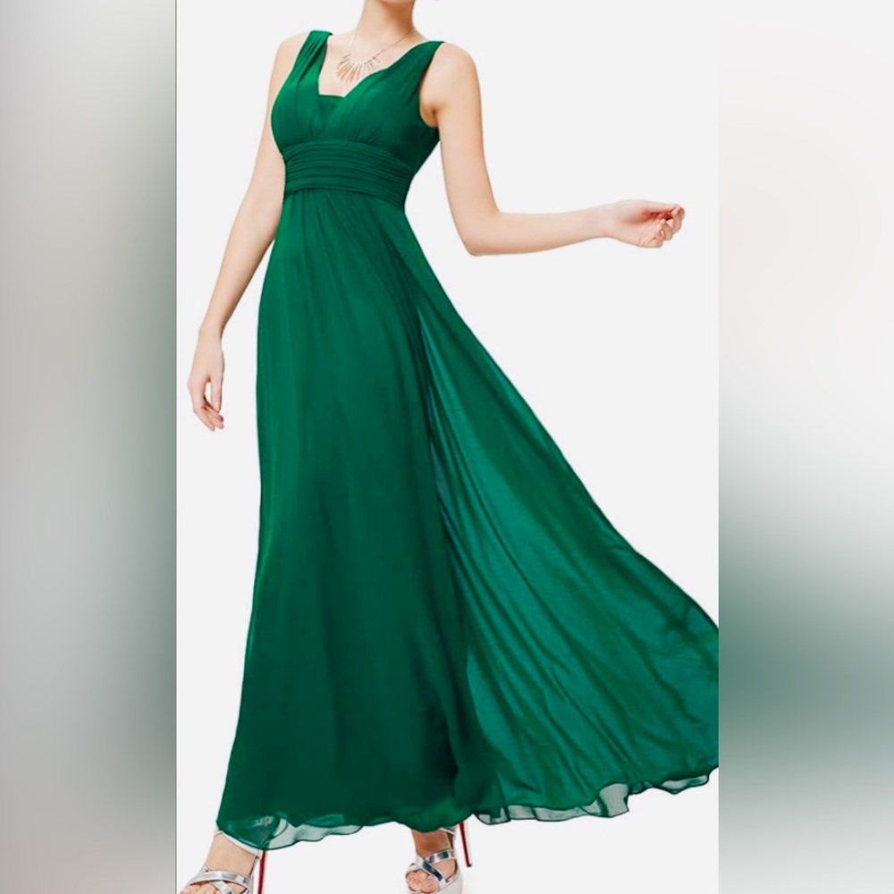 Emerald green formal dress gown 4 / small